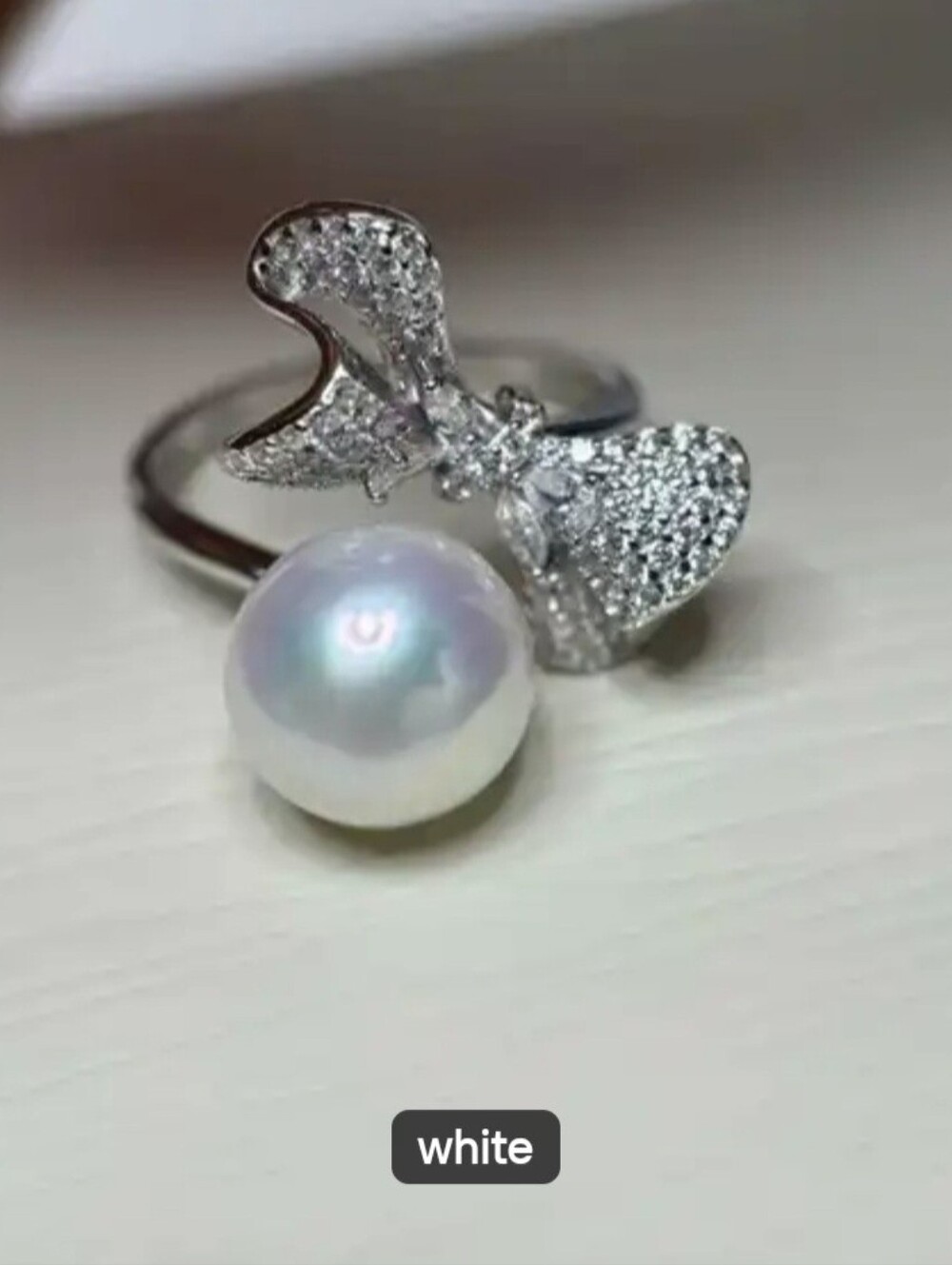 🎀🎀NEW🎀🎀 BEAUTIFUL!! CZ Bow And Freshwater Pearl Adjustable Ring
